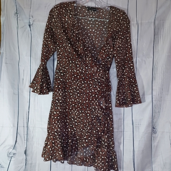 Pretty Little Thing Brown Cheetah Print long sleeve Wrap Dress - Picture 1 of 13